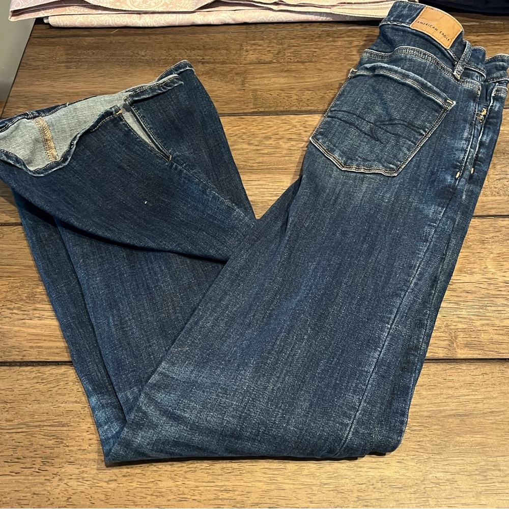 American eagle flares